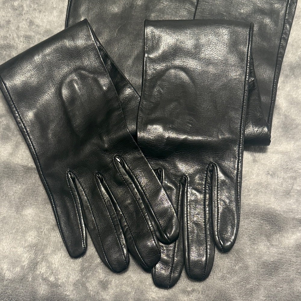 Nordstrom Black Leather Gloves - Picture 3 of 5